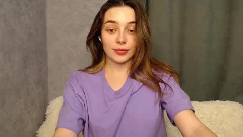 Snapshot of little_mia__ chatting on 8, 12, 2024 Mia Im online every day 1530 PM in New York 2030 PM in London online show from 8, 12, 2024