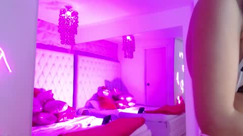 Snapshot of little_paulette chatting on 12, 2, 2026 Paulette online show from 12, 2, 2026