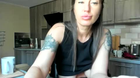 Snapshot of little_princess777 chatting on 10, 6, 2026 my Instagram online show from 10, 6, 2026