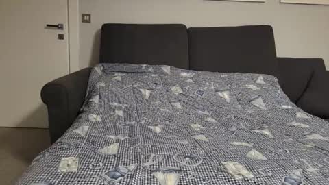 Snapshot of little_sakuraxxx chatting on 1, 1, 2025 GiuliaFrancesco online show from 1, 1, 2025