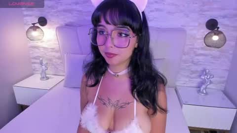 Snapshot of little_vel chatting on 9, 7, 2026 Im your little Velinda online show from 9, 7, 2026