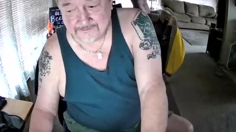 Littled83057 online show from 11, 4, 2026