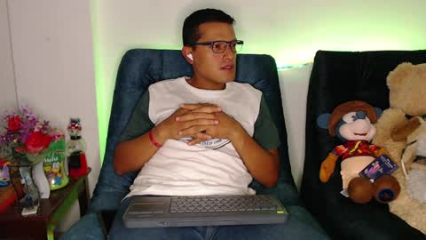 Manu online show from 12, 4, 2026