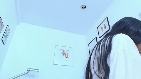 Emily  online show from 22, 12, 2024