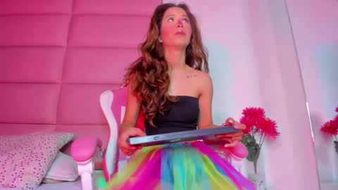 littlee_emma_ online show from 9, 2, 2025