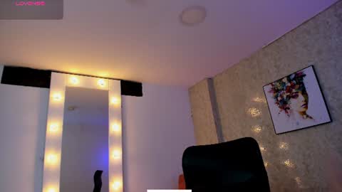 Snapshot of littlee_mia chatting on 29, 6, 2026 littlee_mia online show from 29, 6, 2026