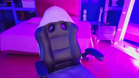 Snapshot of littlee_red chatting on 10, 2, 2026 Angel online show from 10, 2, 2026