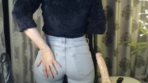 Your little flower  online show from 16, 12, 2024