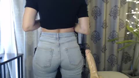 Your little flower  online show from 5, 3, 2025