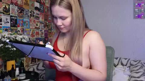 Snapshot of littleleen chatting on 1, 2, 2026 LillleLinn online show from 1, 2, 2026