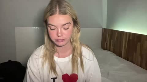 Snapshot of littlemaryjane19 chatting on 13, 6, 2026 Marciabrady online show from 13, 6, 2026