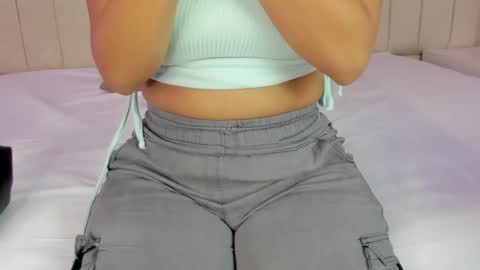 Snapshot of littleoliviia_ chatting on 9, 1, 2025 im olivia IG littleolivia01 online show from 9, 1, 2025
