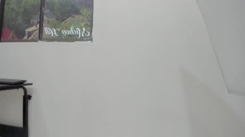 Snapshot of littleoliviia_ chatting on 6, 2, 2025 im olivia IG littleolivia01 online show from 6, 2, 2025