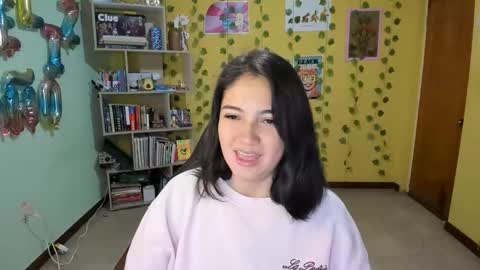 Mia  Wednesday to Sunday 730 am to 1030 am Colombian Hour D online show from 17, 2, 2025