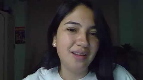 Mia  Wednesday to Sunday 730 am to 1030 am Colombian Hour D online show from 27, 9, 2025