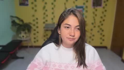 Mia  Wednesday to Sunday 730 am to 1030 am Colombian Hour D online show from 5, 4, 2026