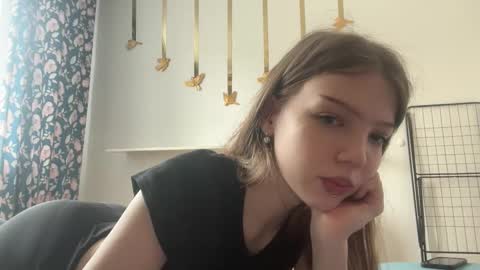 littleprincess3000 online show from 19, 4, 2026