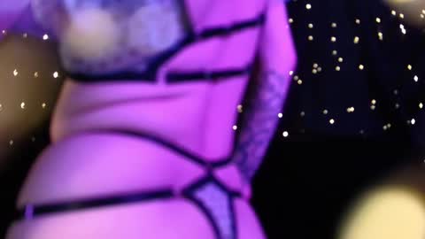 Niki  free tg channel with some photos gifs and info about streams  online show from 26, 10, 2025