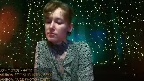 Snapshot of littlespacemouse chatting on 23, 5, 2026 Niki free tg channel with some photos gifs and info about streams online show from 23, 5, 2026