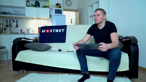 Snapshot of littlesweettifany chatting on 20, 12, 2024 Little Tifany online show from 20, 12, 2024