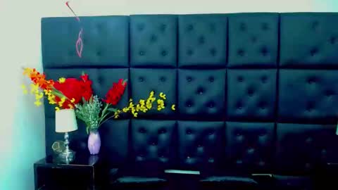 littletommy01 online show from 20, 2, 2025