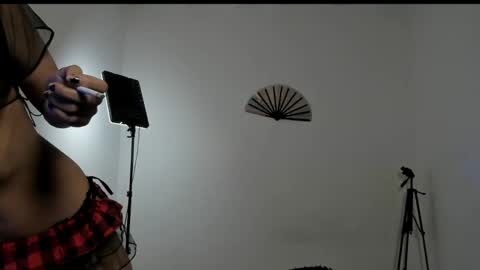 Snapshot of liu_mystik chatting on 3, 6, 2026 Liu help me to reach 100 thumps up daddy online show from 3, 6, 2026