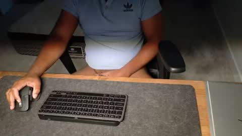Snapshot of livetribber chatting on 22, 7, 2026 livetribber online show from 22, 7, 2026