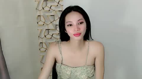 Snapshot of liviacum_ chatting on 16, 10, 2025 Lvia online show from 16, 10, 2025