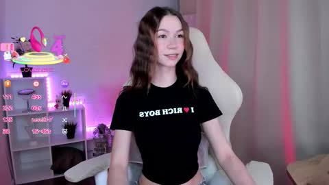 Snapshot of living_doll chatting on 31, 1, 2026 Living Doll online show from 31, 1, 2026