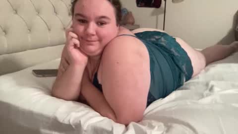 Snapshot of livingresidence135 chatting on 5, 11, 2025 livingresidence135 online show from 5, 11, 2025