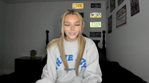 Snapshot of livvywinters chatting on 25, 3, 2026 Livvy online show from 25, 3, 2026
