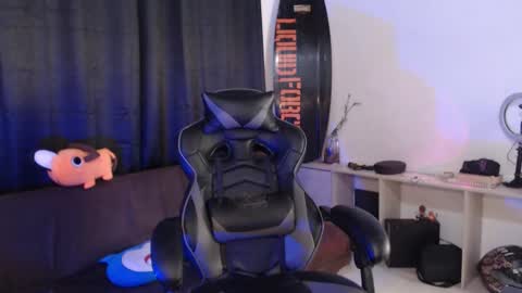 Elizabeth online show from 25, 11, 2025