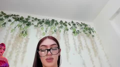 Liz Luna online show from 15, 7, 2026