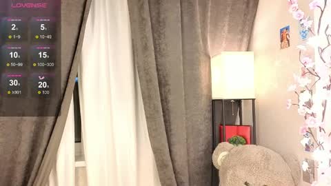 Snapshot of liz_nip chatting on 27, 5, 2026 Lily online show from 27, 5, 2026