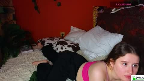 Snapshot of liza_mur chatting on 21, 4, 2026 your love online show from 21, 4, 2026