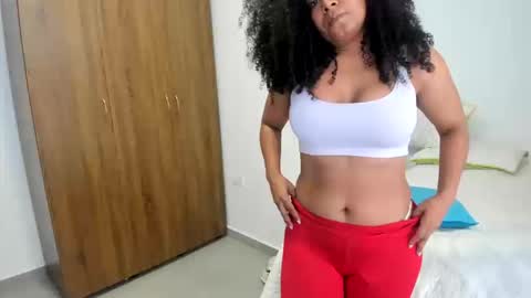 Snapshot of lizasweet_ chatting on 15, 10, 2025 MELB online show from 15, 10, 2025