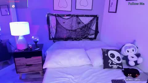 Snapshot of lizasweett_ chatting on 28, 10, 2025 Liza online show from 28, 10, 2025