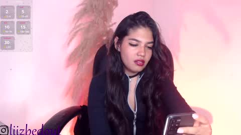 Snapshot of lizbedoutx chatting on 16, 11, 2025 lizbedoutx online show from 16, 11, 2025