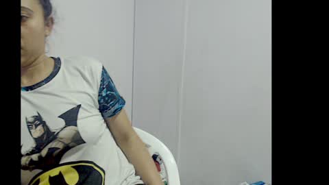 lizz1305 online show from 5, 2, 2025