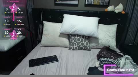 Lizz  online show from 23, 9, 2025