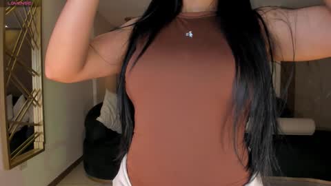 Lizzi  online show from 28, 11, 2025