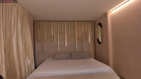 Lizzi  online show from 26, 3, 2026