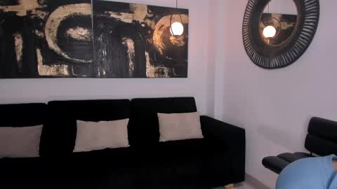 Lizzi  online show from 13, 4, 2026