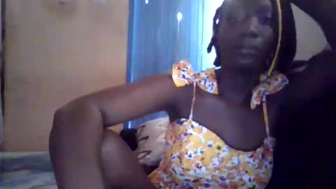 Snapshot of lizzie2020 chatting on 7, 6, 2026 lizzie2020 online show from 7, 6, 2026