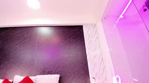 Snapshot of lizziierose chatting on 15, 2, 2025 I am Lizz online show from 15, 2, 2025