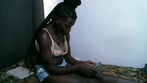 Snapshot of lizzy_25 chatting on 9, 5, 2026 Lizzy online show from 9, 5, 2026