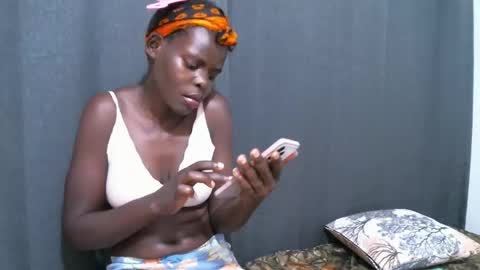 Snapshot of lizzy_25 chatting on 27, 5, 2026 Lizzy online show from 27, 5, 2026