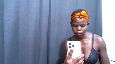 Snapshot of lizzy_25 chatting on 30, 5, 2026 Lizzy online show from 30, 5, 2026