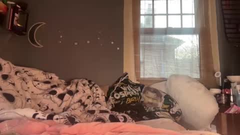 Snapshot of lizzyylovesick chatting on 14, 2, 2025 lizzybunny online show from 14, 2, 2025