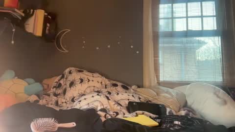 Snapshot of lizzyylovesick chatting on 1, 3, 2025 lizzybunny online show from 1, 3, 2025